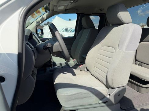 Used 2019 Nissan Frontier S image 17