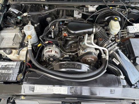 Used 2003 Chevrolet S10 Pickup LS w/ Convenience Package image 23