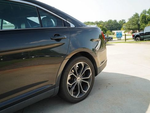 Used 2015 Ford Taurus SHO w/ Equipment Group 401A AWD/4WD image 21