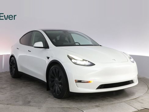 Used 2023 Tesla Model Y Performance AWD/4WD image 13