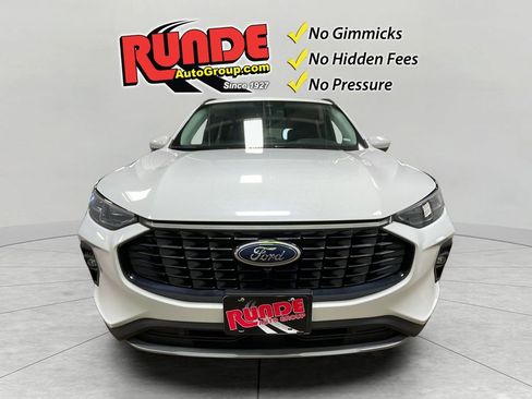 Used 2024 Ford Escape Platinum AWD/4WD image 9