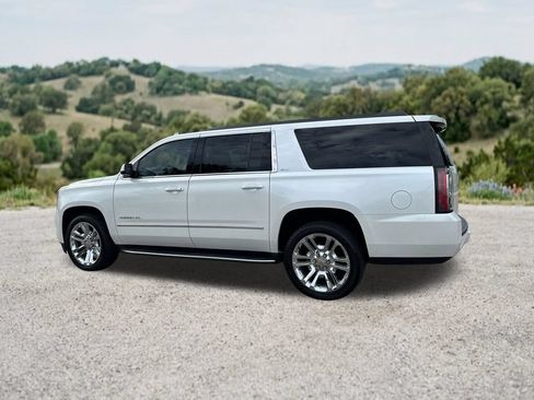 Used 2020 GMC Yukon XL SLT w/ Premium Edition RWD image 6
