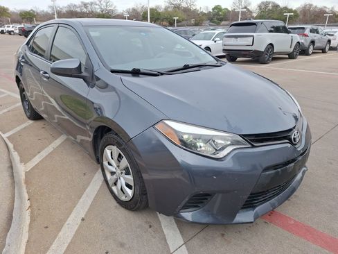 Used 2014 Toyota Corolla LE image 8