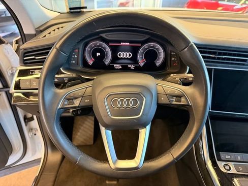 Used 2023 Audi Q7 3.0T Premium AWD/4WD image 17