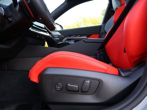 New 2026 BMW M5 Base w/ Executive Package image 40