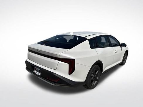 Used 2025 Kia K4 FWD image 11