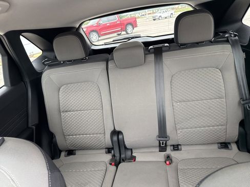 Used 2022 Ford Escape SE image 30
