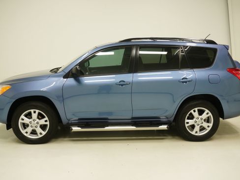 Used 2012 Toyota RAV4 FWD w/ Upgrade Value Pkg image 7