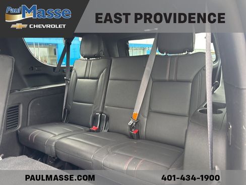 Certified 2023 Chevrolet Suburban RST w/ Sport Performance Package image 18
