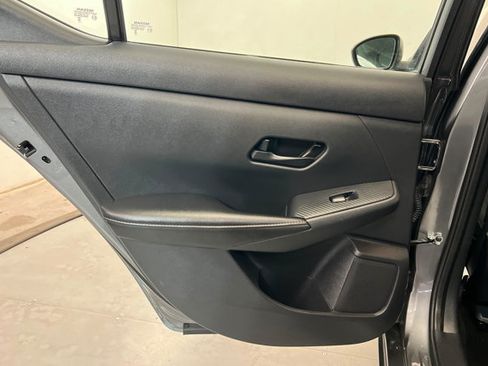 Used 2024 Nissan Sentra SV FWD image 18