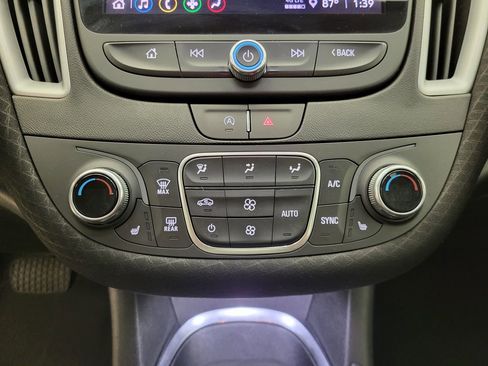 Used 2023 Chevrolet Malibu LT image 6