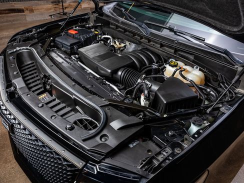 Used 2023 Cadillac Escalade Sport Platinum image 39