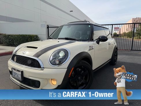 Used 2013 MINI Cooper S image 1