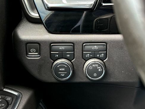 Used 2023 Chevrolet Silverado 1500 LT image 29