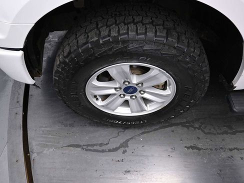 Used 2018 Ford F150 XL w/ Equipment Group 101A Mid AWD/4WD image 14