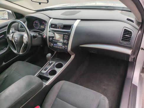 Used 2014 Nissan Altima 2.5 SV image 33