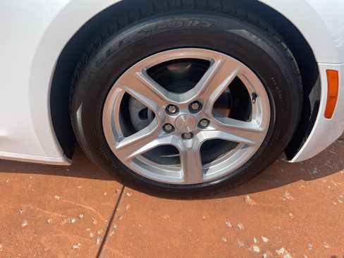 Used 2023 Chevrolet Camaro LT image 19