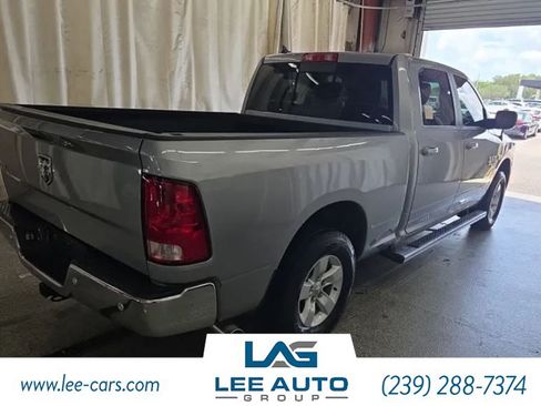 Used 2020 RAM 1500 Classic SLT w/ Luxury Group RWD image 2