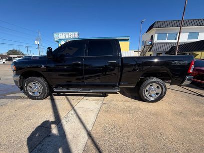 Used 2024 RAM 2500 Tradesman w/ Chrome Appearance Group