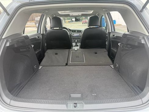 Used 2020 Volkswagen Golf 4-Door image 27