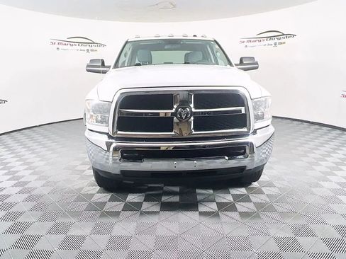 Used 2018 RAM 2500 Tradesman w/ Chrome Appearance Group AWD/4WD image 3