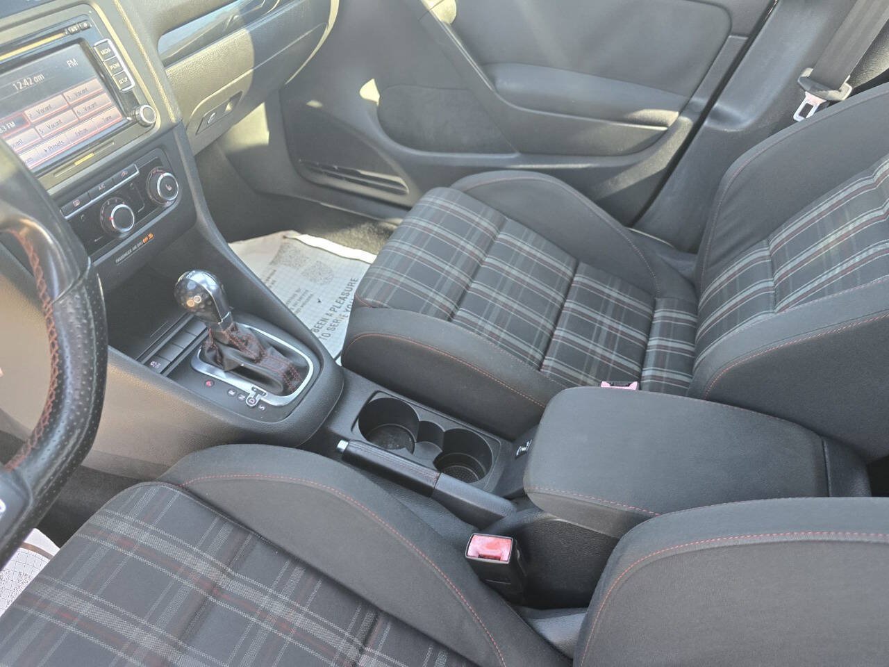 Used 2013 Volkswagen Golf 4-Door FWD image 26