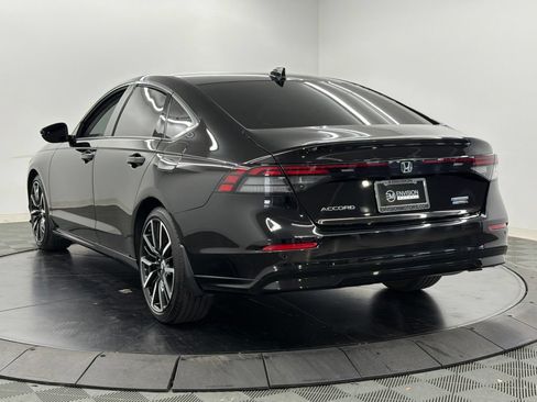 Used 2025 Honda Accord Touring image 12
