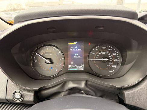 Certified 2022 Subaru Crosstrek 2.0i Premium w/ Moonroof Package image 19