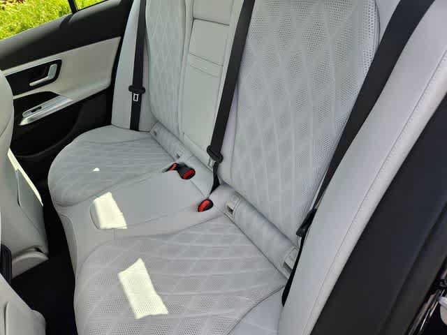 Used 2026 Mercedes-Benz E 350 Sedan image 35