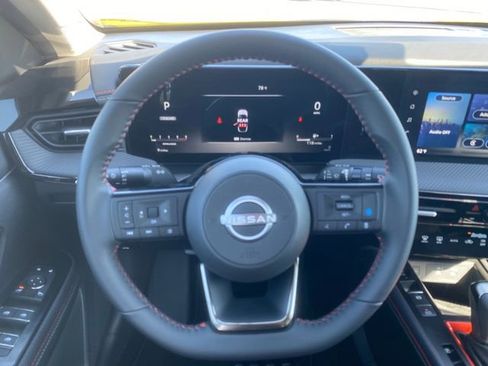 New 2025 Nissan Kicks SR image 14