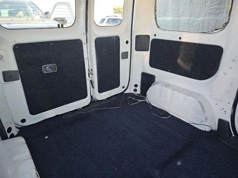 Used 2019 Nissan NV200 SV image 12