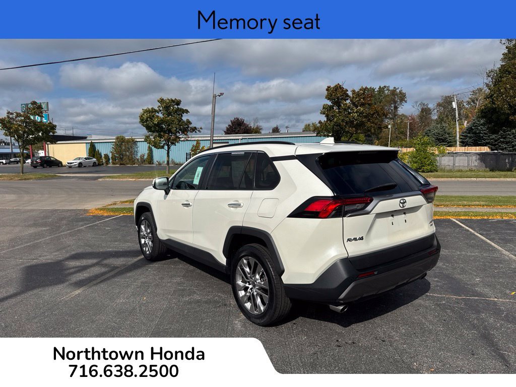 Used 2021 Toyota RAV4 Limited w/ Limited Grade Weather Package AWD/4WD image 7