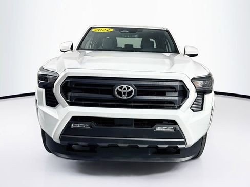 Used 2024 Toyota Tacoma SR5 RWD image 2