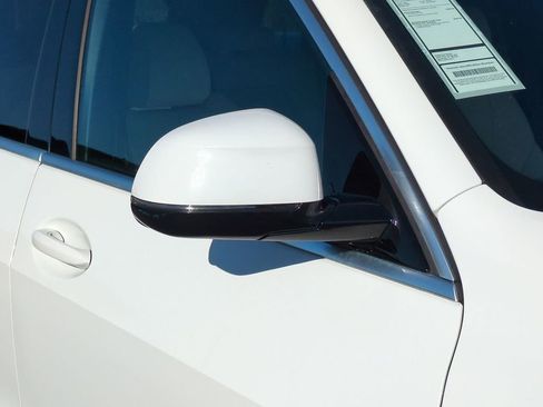 Used 2021 BMW X5 xDrive40i w/ Convenience Package image 11