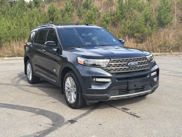Used 2024 Ford Explorer King Ranch w/ Technology Package AWD/4WD image 3