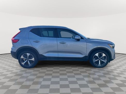 Certified 2023 Volvo XC40 B5 Plus w/ Driver Assist Package image 3