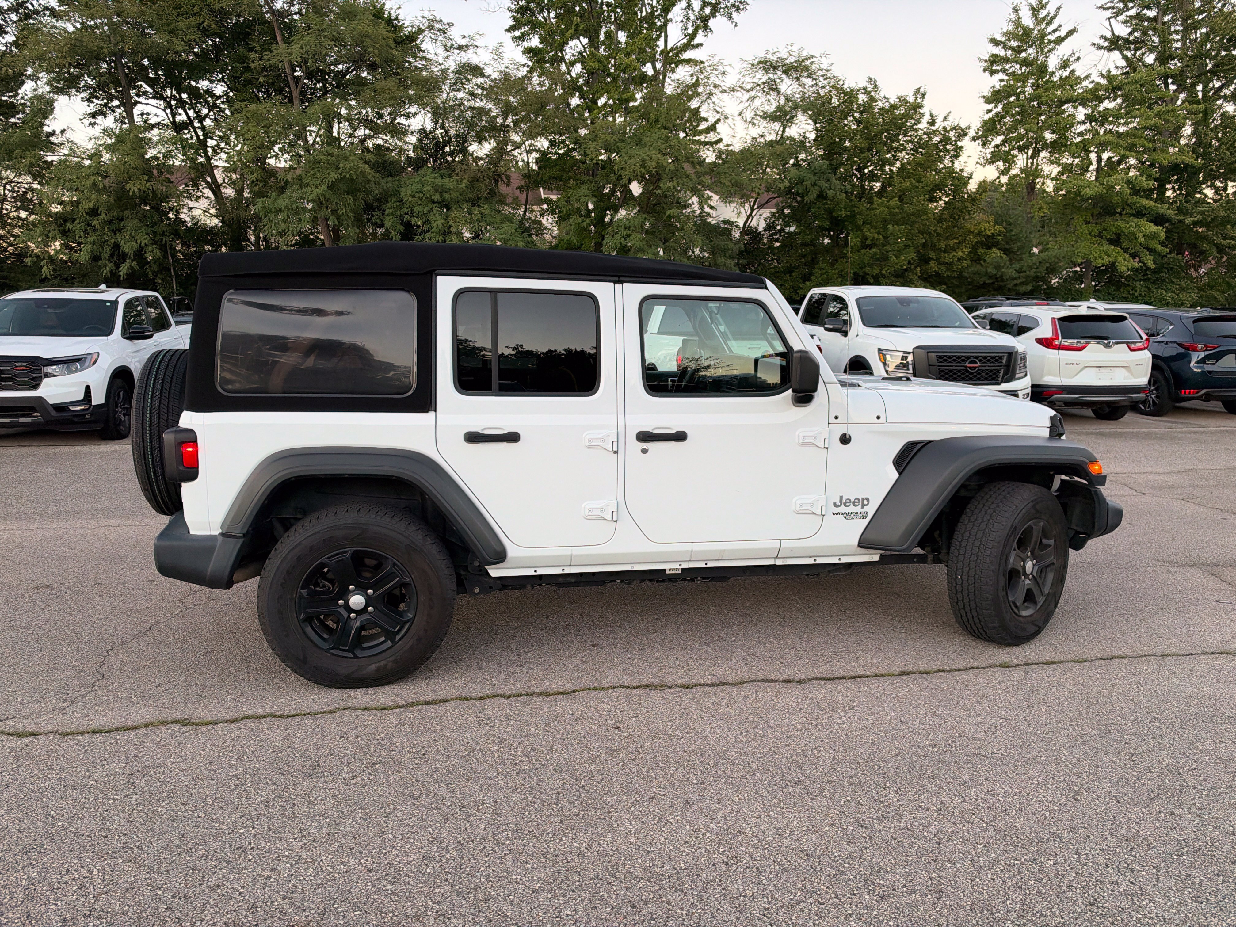 Used 2021 Jeep Wrangler Unlimited Sport AWD/4WD image 23