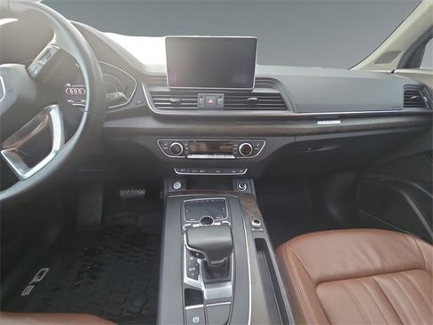Used 2018 Audi Q5 2.0T Premium Plus w/ Premium Plus Package image 15