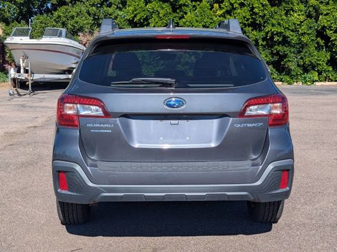 Used 2019 Subaru Outback 2.5i Premium image 4