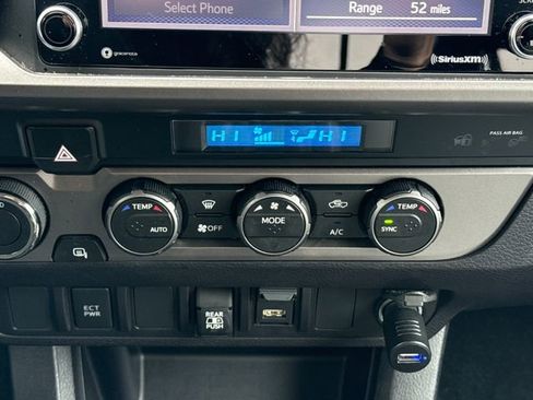 Certified 2021 Toyota Tacoma SR5 image 29