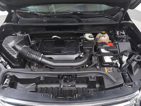 Used 2022 GMC Acadia SLT w/ Preferred Package image 34