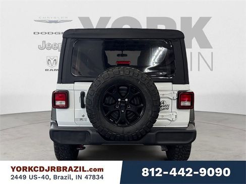 Used 2022 Jeep Wrangler Unlimited Sport image 4