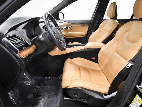 Used 2017 Volvo XC90 T6 Inscription w/ Vision Package image 14