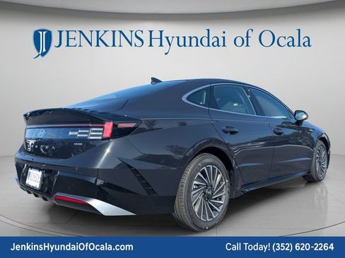 New 2026 Hyundai Sonata SEL FWD image 3