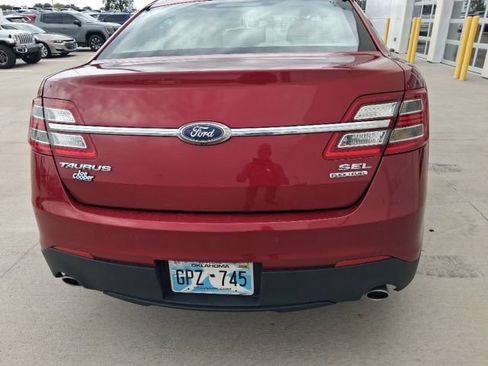 Used 2015 Ford Taurus SEL w/ Equipment Group 201A FWD image 4