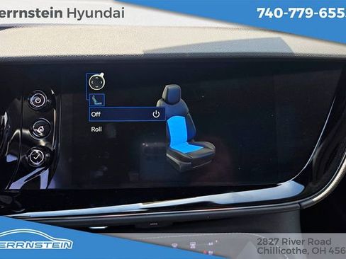 Used 2022 Buick Envision Avenir w/ Technology Package II AWD/4WD image 23