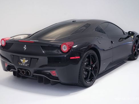 Used 2011 Ferrari 458 Italia Base image 5