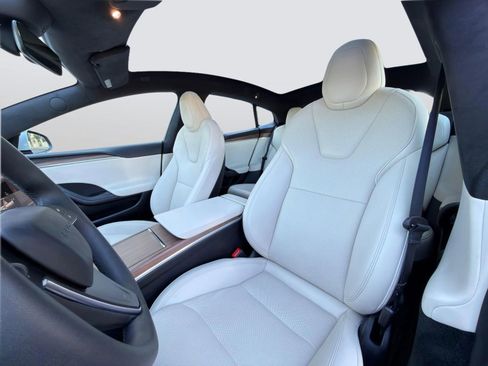 Used 2025 Tesla Model S AWD/4WD image 16
