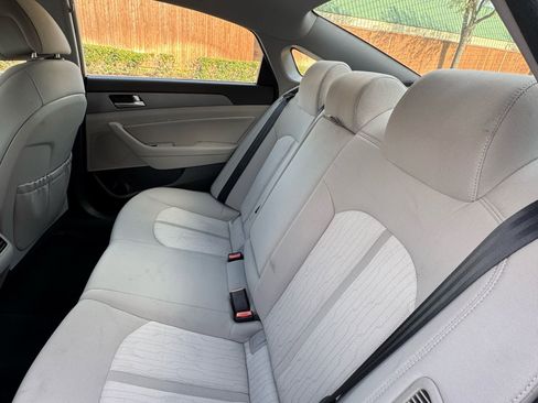 Used 2017 Hyundai Sonata Plug-In Hybrid image 27