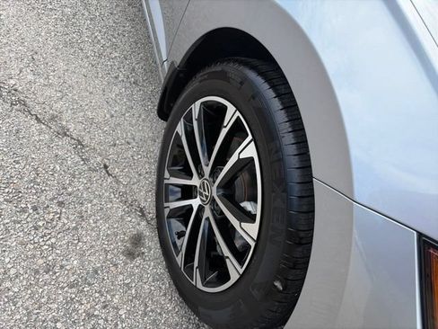 Used 2026 Volkswagen Jetta Sport FWD image 8